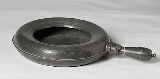 medieval-chamber-pot